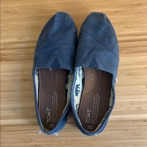 Toms navy shoes women’s 7